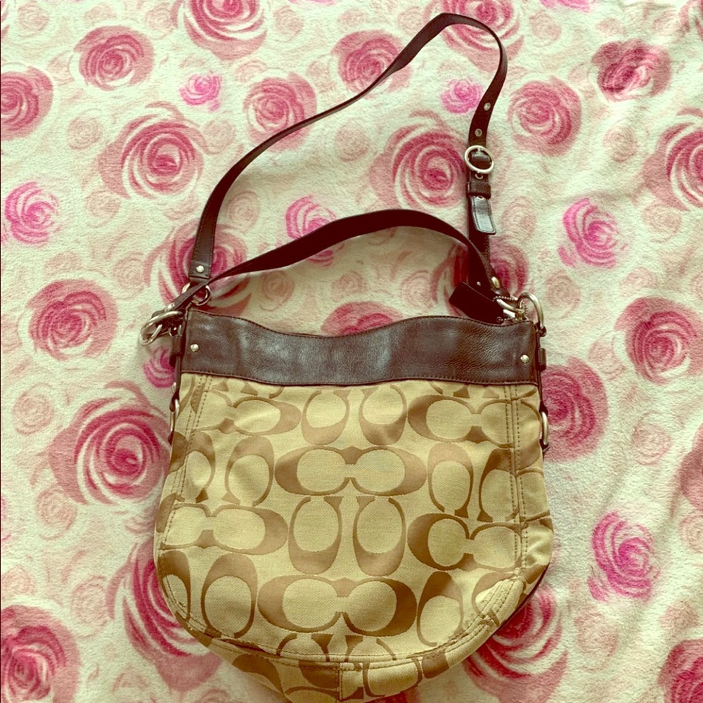 Vintage Coach shoulder/crossbody purse